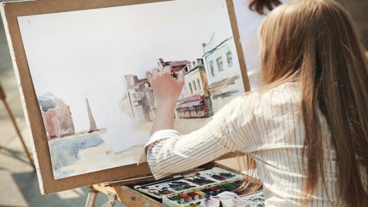 5 Benefits of Earning an Online Degree in Art History